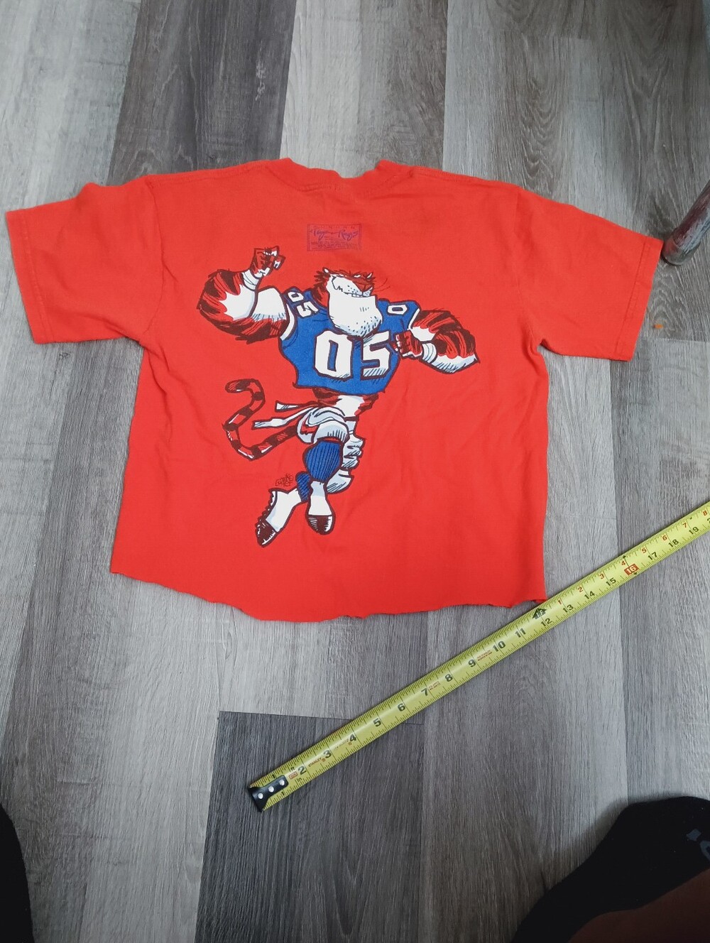 Orange Vintage 2005 Auburn Tigers Cropped Top Size S Graphic Football Tiger Tee